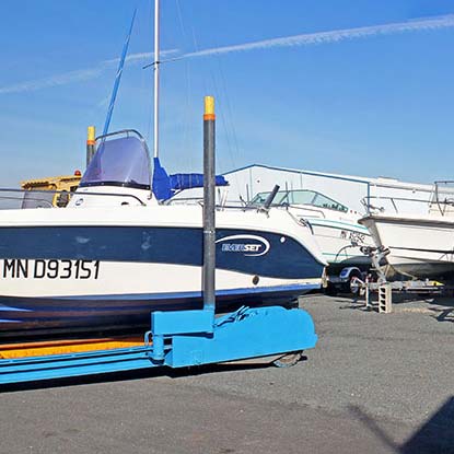 Meschers Service Marine | Nautisme vente neuf et occasion | entretien bateaux port à sec meschers royan charente maritime